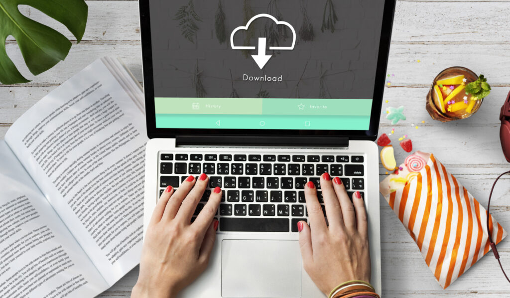 Download de arquivo em notebook